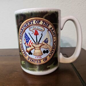 US ARMY DEPARTMENT OF THE ARMY Camo  Coffee Cup Pre Owned